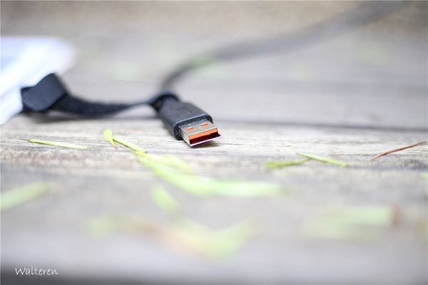 yoga700-11isk多大屏幕,yoga710切换平板和电脑模式