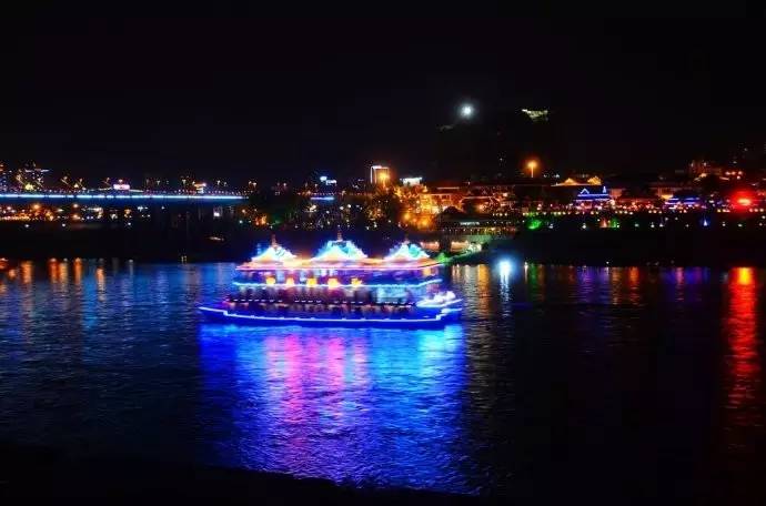 琅勃拉邦特色夜市,琅勃拉邦小夜市攻略