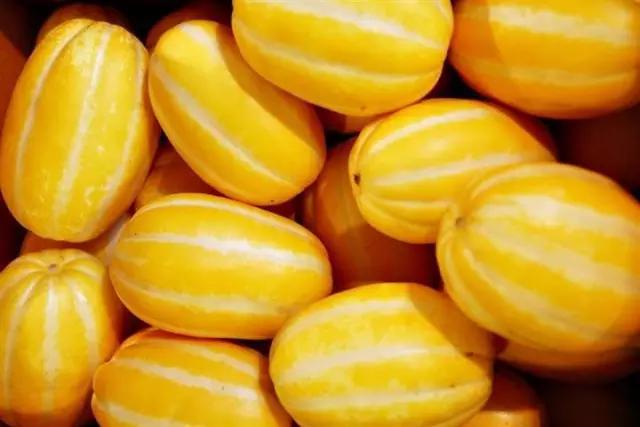 香瓜怎么蒸才好吃,甜甜的香瓜做法