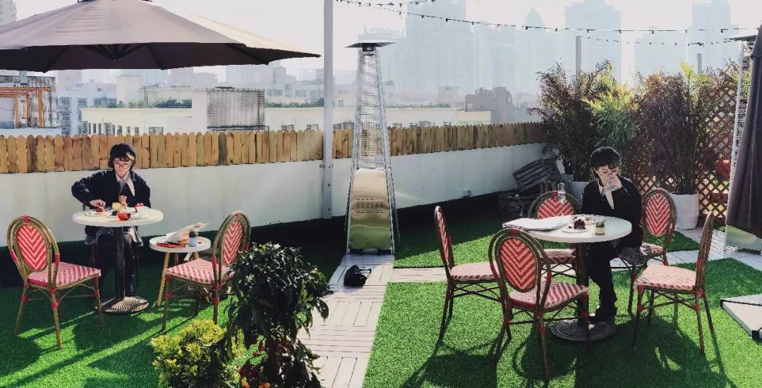 任性！温州海归美女辞职爆改破厂房，建露天解忧咖啡馆！