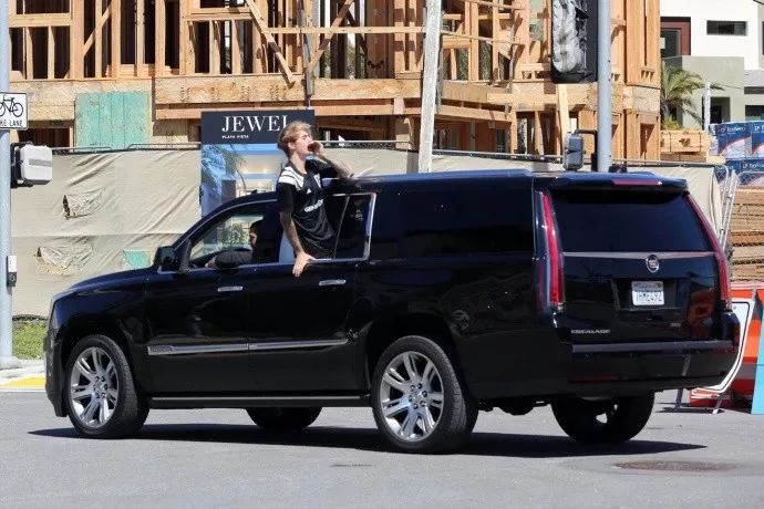 比伯最新穿搭纽约,贾斯汀比伯justinbieber出街