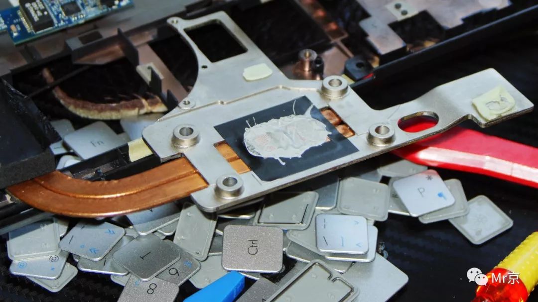 笔记本更换cpu详细教程,怎么样最简单的给笔记本电脑换cpu