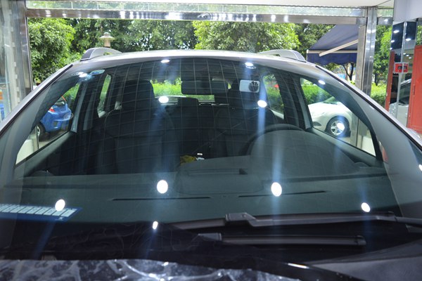 汽车玻璃贴膜龙膜的颜色如何选择,龙膜玻璃贴膜