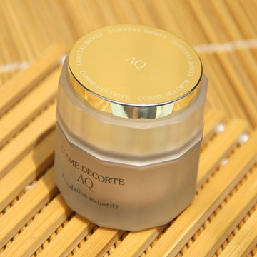 想要底妆好干皮用哪个粉底液,想要底妆干净