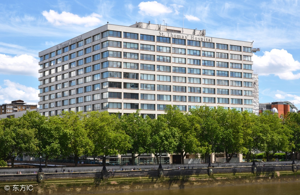 当老师走普通批还是公费师范生好,山东师范大学免费师范生分数线