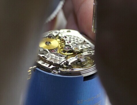 劳力士3135机芯真假对比图解视频,经典劳力士3135机芯拆解视频