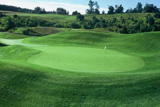 加拿大排名前10的高尔夫球场,著名的高尔夫球场