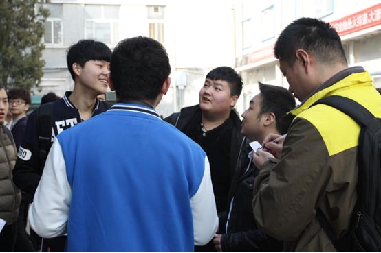 姊︽兂鑱岃揪2012瀹屾暣瑙嗛,鍖楀ぇ闈掗笩灏变笟娴佺▼