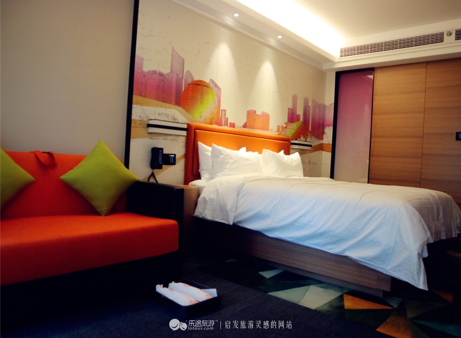 做一家有品质有温度的酒店,轻奢酒店大堂办公