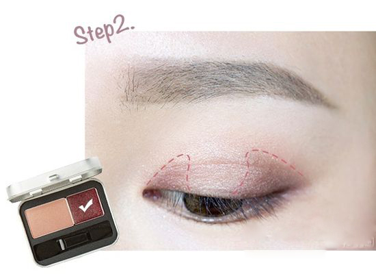 锦鲤盘眼妆教程夏季,眼妆教程干净高级粉色亮晶晶妆容