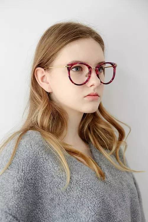 造吗？你和爱豆的距离，只差一副太阳镜~