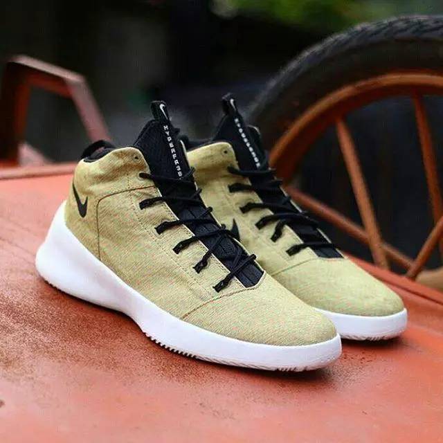 赵云单挑吕布出什么装备,吕布和赵云对抗路