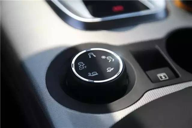 “高卢雄狮”还需要懂的人欣赏，试驾东风标致全新3008