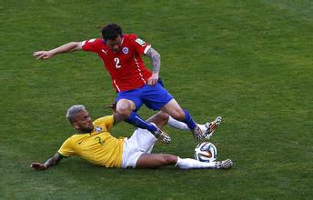 面对上半场的意外失球,半场崩盘连丢3球