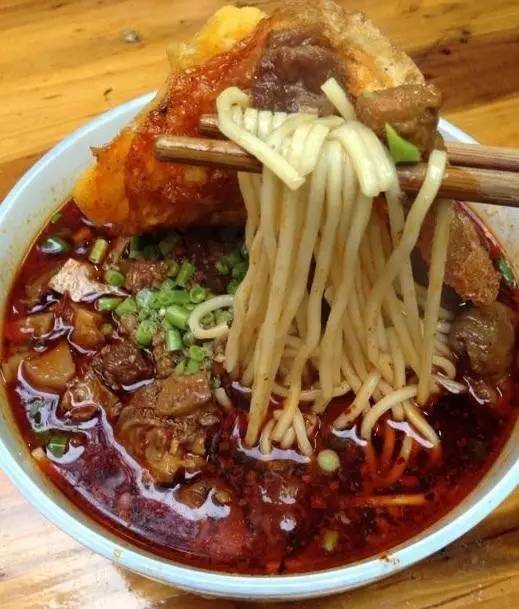 成都麓湖生态城美食街,成都有哪些大学城美食街