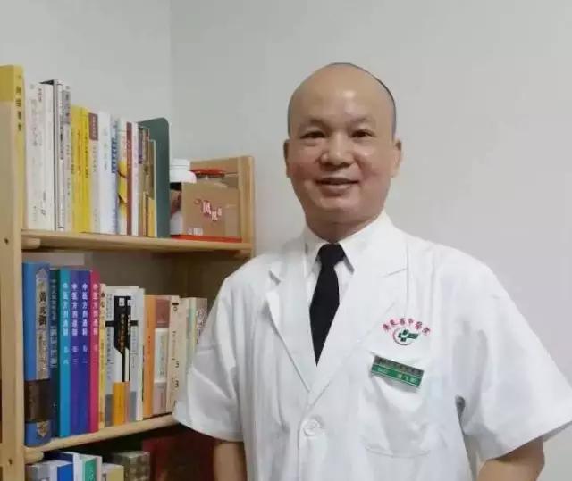 李文臣中医治疗肩周炎手法视频,中医科普腰腿疼肩周炎怎么办