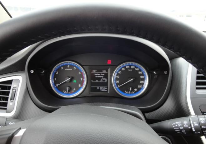 舒适省心空间大燃油车,锋驭1.6l四驱怎么样