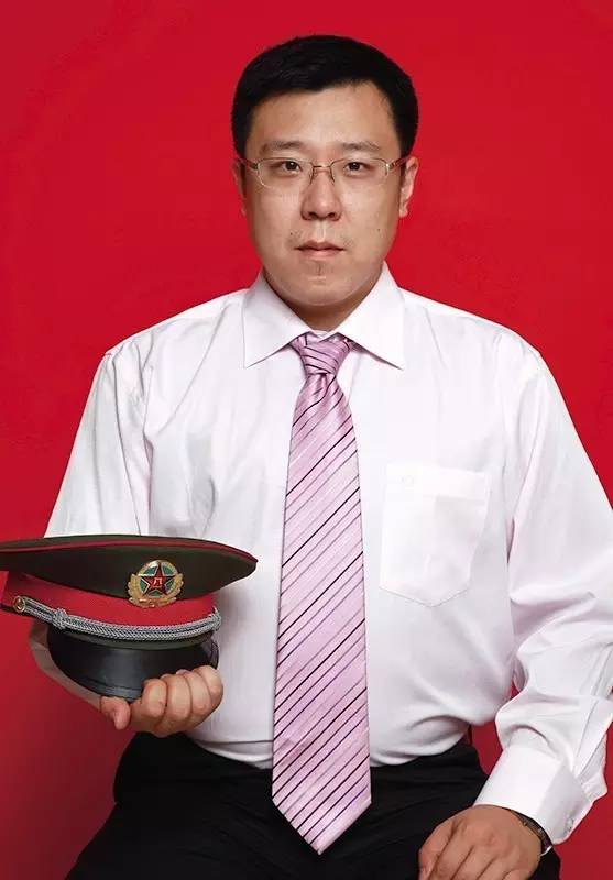 5.28-6.11《生于80年代》卢北峰摄影展映画廊