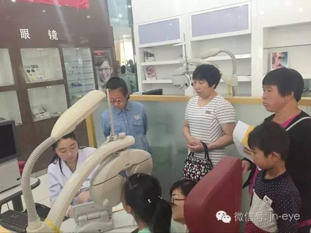 医生说小孩视力发育不好,孩子视力不太好怎么给老师说