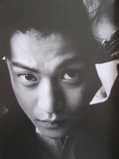 男生低调色系,男生一般适合什么色系