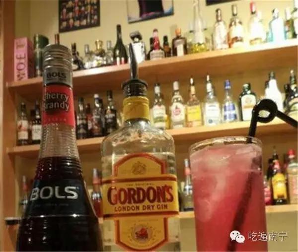 江北区可以看球的夜宵店,哈尔滨江北看球地方