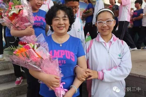 毕业不哭六年级,毕业不哭配乐朗诵