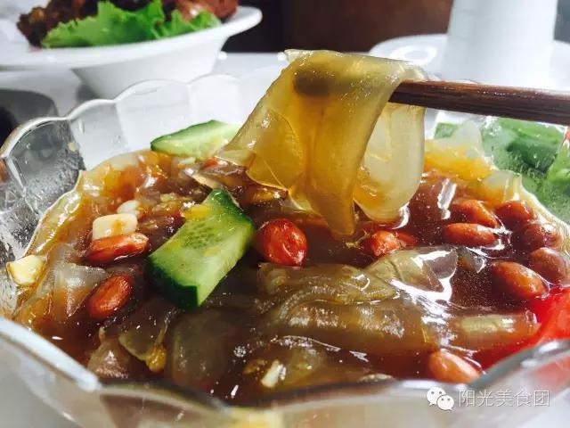 阳光探店~郑州农科路政七街附近有家爱好足球的球球虾馆