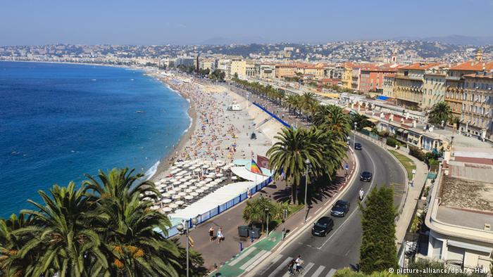 2016欧洲杯首发阵容,2016欧洲杯第一场球赛谁开球