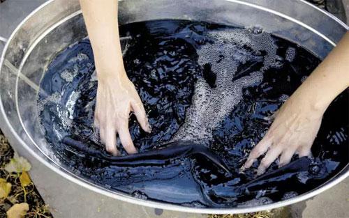 百搭牛仔裤应该怎么穿好看,牛仔裤夏天怎么选择好穿