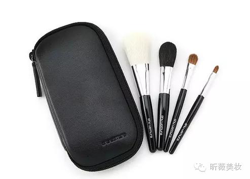 化妆这么多年遮瑕膏你用对了吗,新手必看化妆刷的正确使用方法