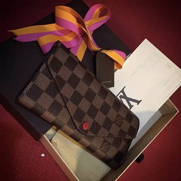 时尚必备单品女士红色钱包推荐,新款钱包型手提包时髦又洋气