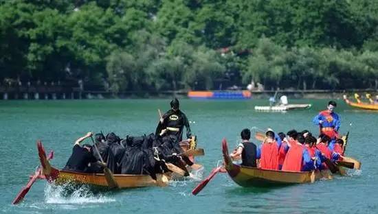 去看魔兽电影,看魔兽的顺序