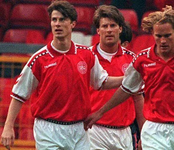 16欧洲杯扎卡兄弟,球知道