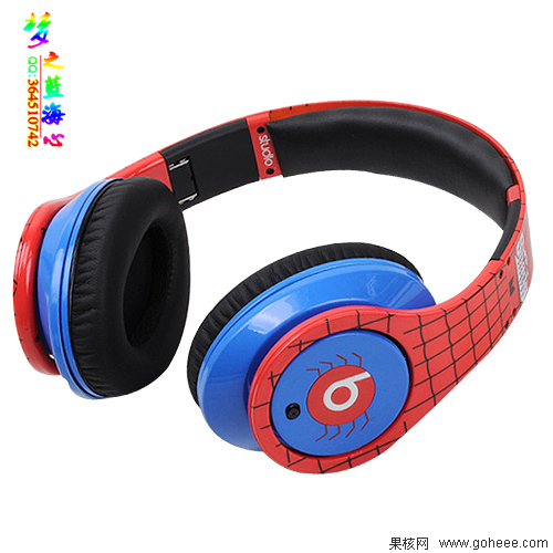 贾斯汀比伯戴头戴式耳机,比伯戴beats耳机