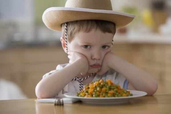 三岁宝宝不会咀嚼,妈妈愁死了