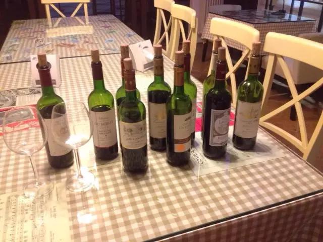 自带饭锅走遍60多个国家的他，在成都给了四海之友一个家