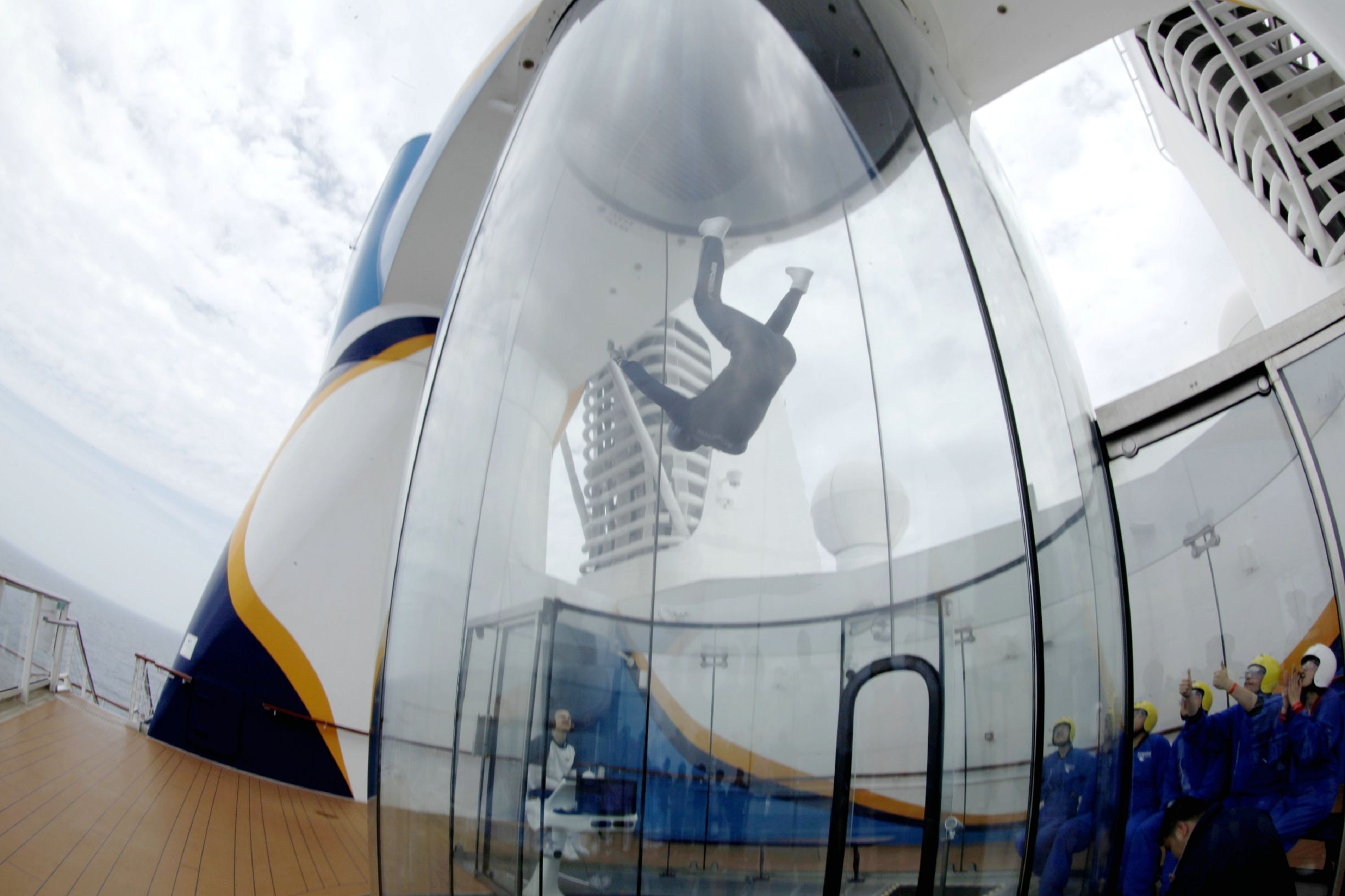 海洋量子号消费攻略,海洋量子号自由行攻略