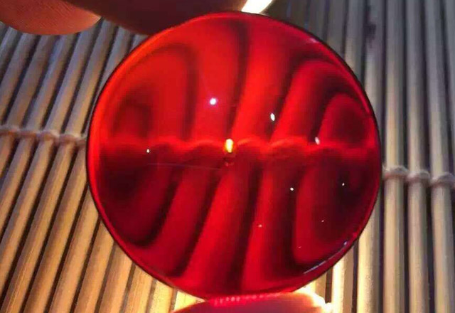 中缅边境云南腾冲琥珀 (腾冲缅珀市场货怎么)