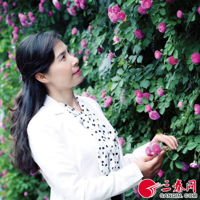 因为有爱所以执着——记陕西“巾帼十佳校长”陕西师范大学锦园小学尹苗