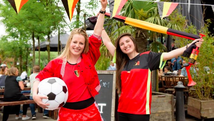 为什么酒吧对欧洲杯这么热情,酒吧和欧洲杯有什么关系