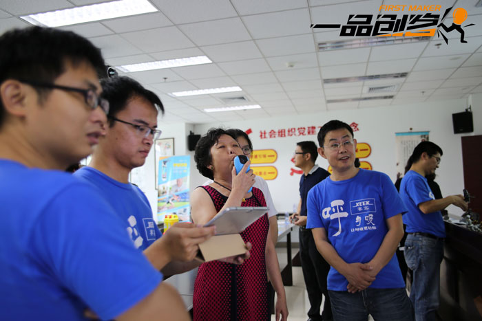 呼吸日赛客团队进社区科普你忽略的一呼一吸