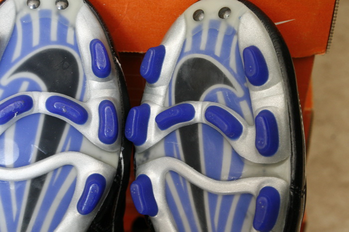 耐克足球鞋刺客纪念款解析,耐克足球鞋刺客进化史