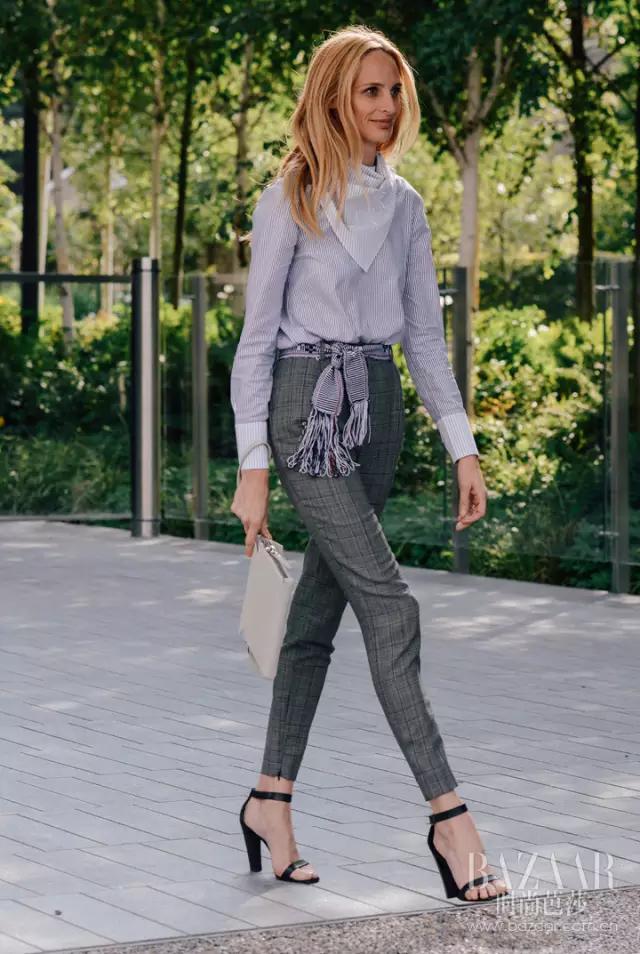 丝巾是妈妈必备么,丝巾妈妈款大尺寸