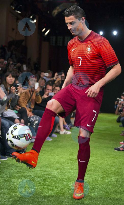 足球鞋nike传奇系列,耐克刺客cr7足球鞋推荐