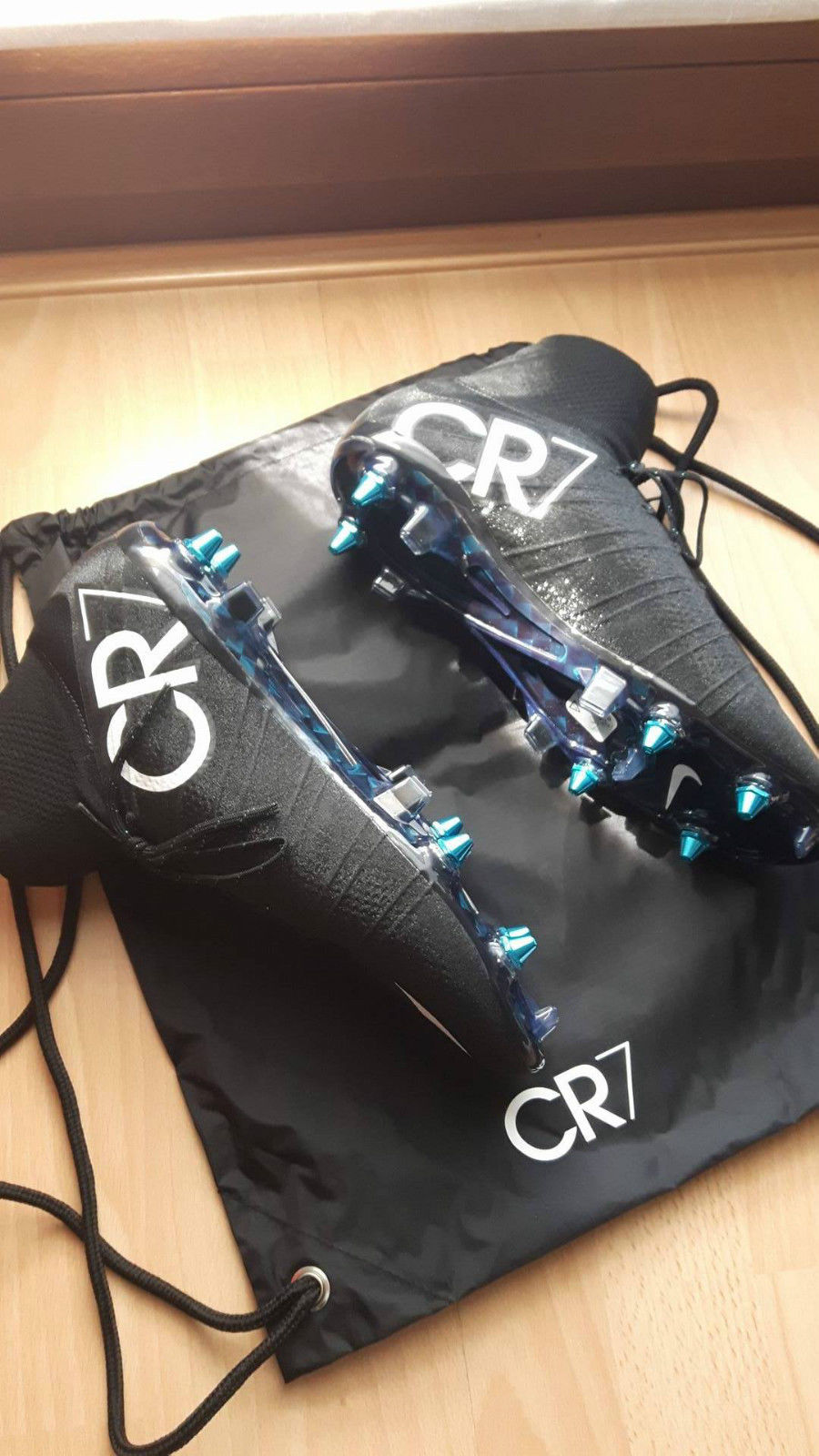 足球鞋nike传奇系列,耐克刺客cr7足球鞋推荐