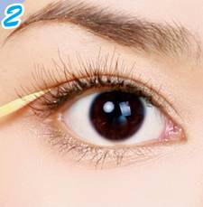 美妆教程小眼睛单眼皮,自然卷双眼皮适合什么妆