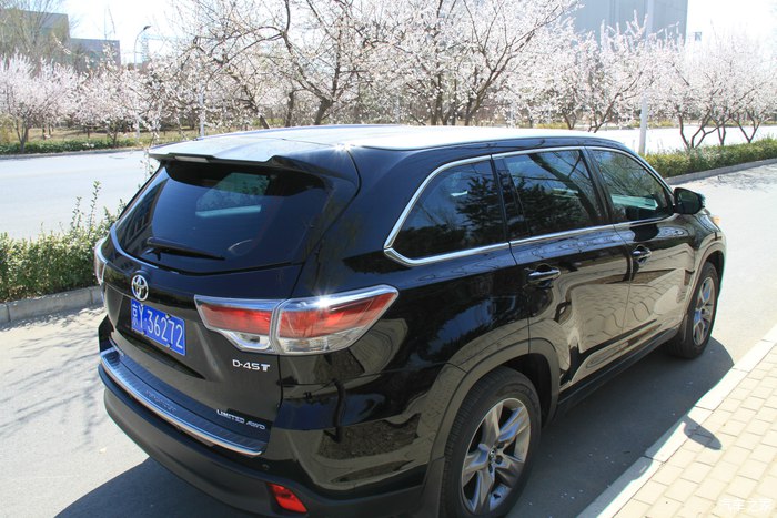 2015丰田汉兰达2.0t两驱精英型5座,2022款汉兰达2.0t的优缺点