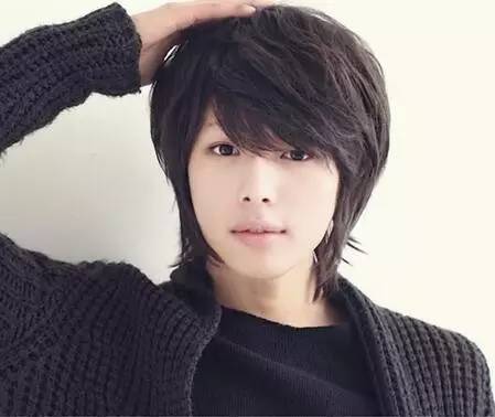 男士美白改变肤色的最好方法,男士夏季晒黑怎么快速美白