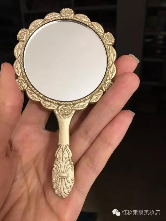 whoo后拱辰享专柜套盒多少钱,whoo后拱辰享免税店和专柜