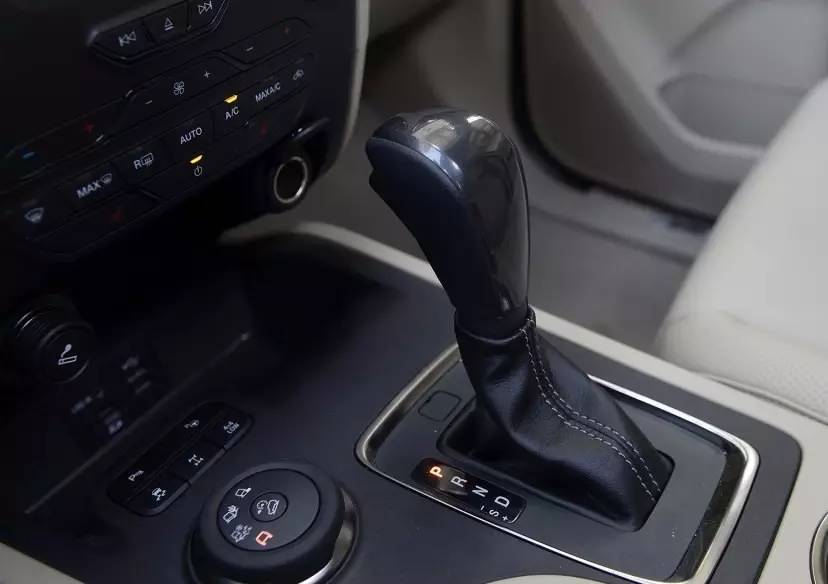 福特撼路者VS丰田汉兰达,新款撼路者vs探险者